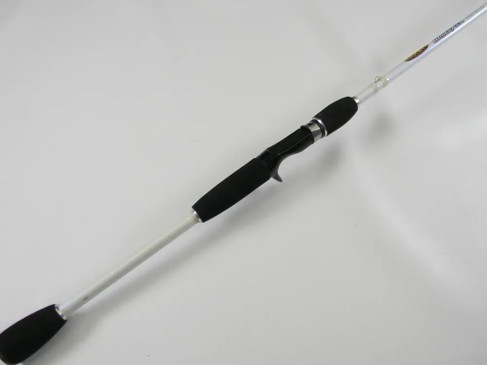 Hot White Ice DFWI711MHCC Byron Velvick 7'11" Medium Heavy Lure La Used Casting Rods