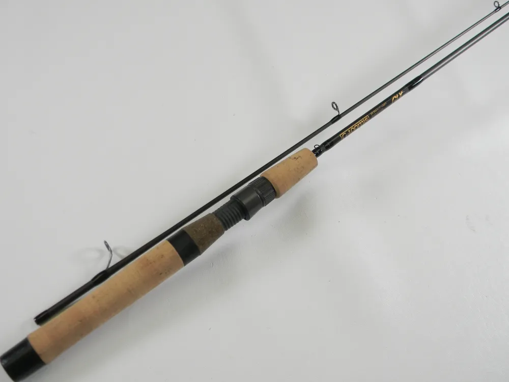 Hot GLX SR 842-2 7'0" Light 2 Piece - Used Spinning Rod - Excell Used Spinning Rods
