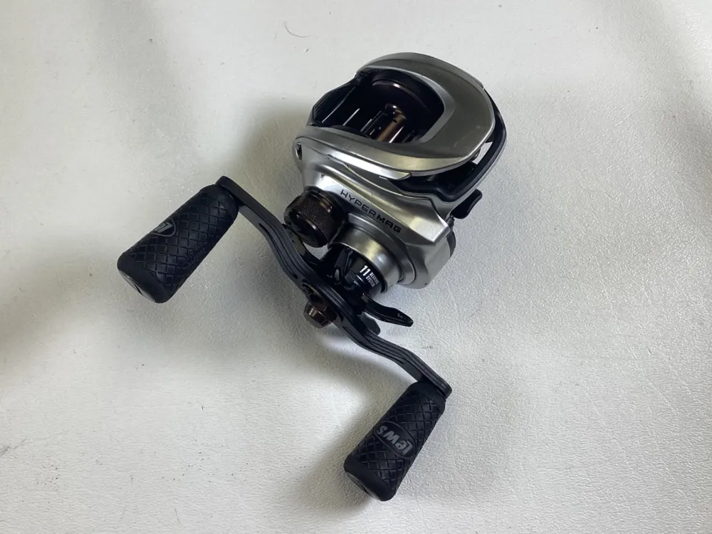 Hot Lew’s HyperMag TLH1SHG2 7.5:1 RH - Used Casting Reel - Good Condition Used Casting Reels