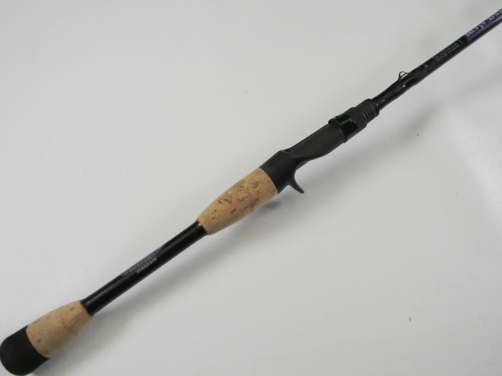 Outlet Mojo Bass MJC68MF Jerkbait 6'8" Medium - Used Casting Rod - Used Casting Rods